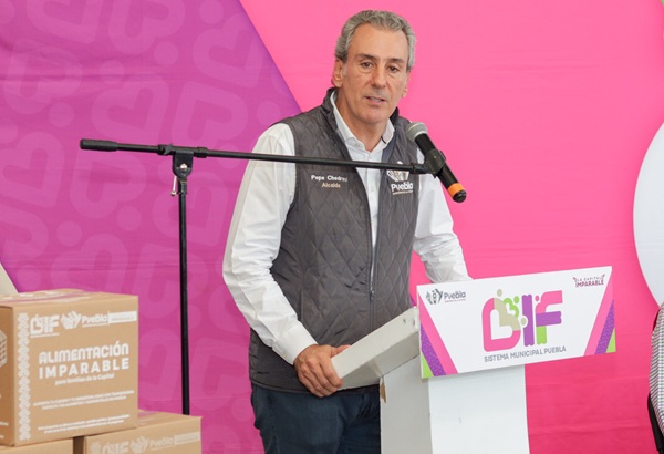 Entrega Pepe Chedraui apoyos alimentarios