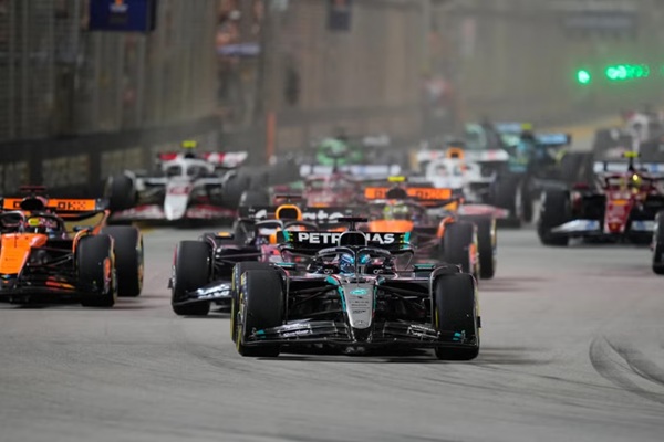 George Russell brilla en Singapur y McLaren asegura el campeonato de constructores de F1