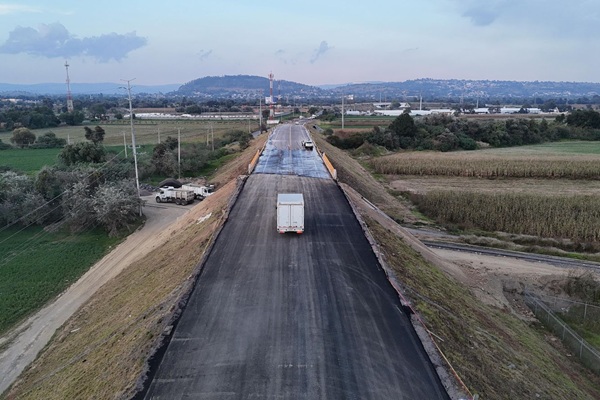 Gobierno de Puebla concluye obras por socavón y reabre el paso vehicular en el Bulevar Aeropuerto en Huejotzingo