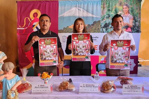 Los altares monumentales son un testimonio del corazón enorme que tenemos como poblanas y poblanos, señaló la subsecretaria de Turismo