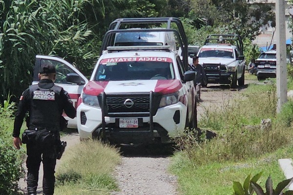 Los hechos se registraron en Avenida 7 Norte y 7 Oriente, cuando vecinos de la colonia El Salvador reportaron el hallazgo en la barranca