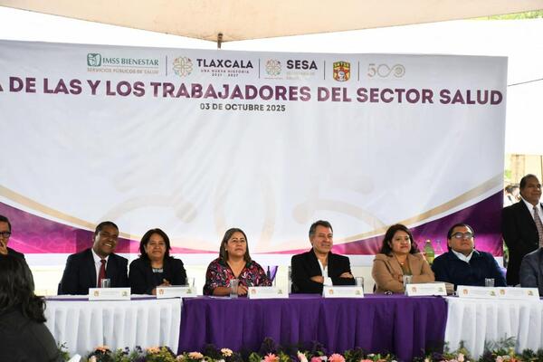 En el marco del Día de Trabajadores del sector salud, reconocieron la labor del personal médico y administrativo que atiende a la población