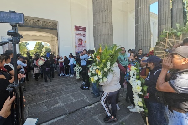 Le dieron sepultura al cuerpo de Francisco P., conocido como el "Medio Metro Poblano", en el panteón municipal ubicado en la 11 Sur