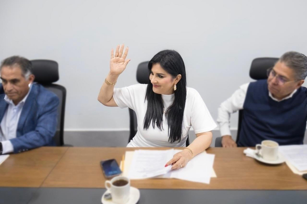 Delfina Pozos, además, defendió que sus aspiraciones para la presidencia el Comité Directivo Estatal del PRI siguen firmes