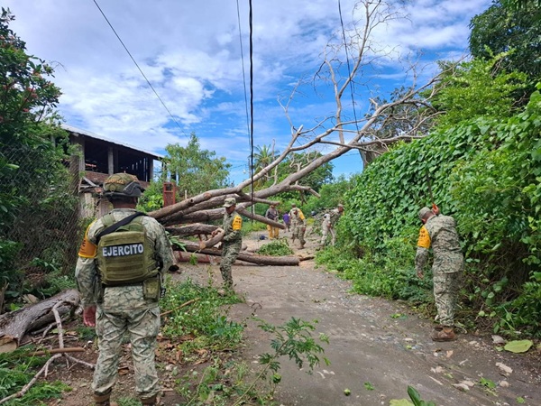 Lluvias en Puebla Aumenta a 9 la cifra de personas fallecidas por deslaves en la Sierra Norte