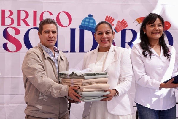 Presenta Lupita Cuautle quinta edición de Abrigo Solidario