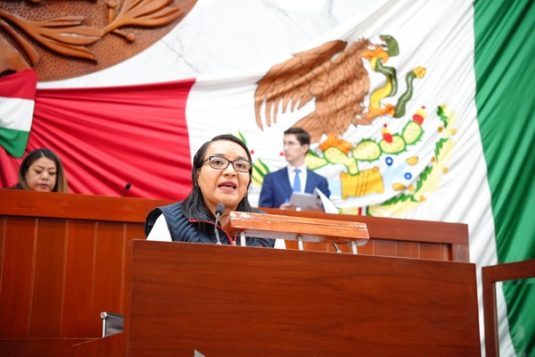 Propone Laura Flores crear Ley para regular actividades de las personas asesoras inmobiliarias en Tlaxcala