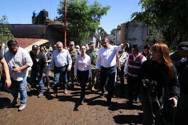 La presidenta, Claudia Sheinbaum y el gobernador, Alejandro Armenta, mostraron su cercanía con la gente afectada de la Sierra Norte