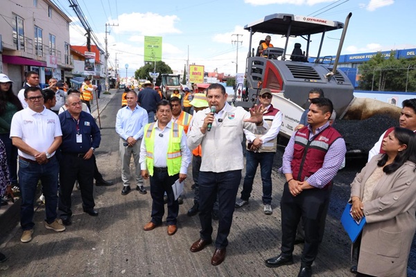 Supervisa gobernador Armenta pavimentación en Camino Real a Cholula y Zavaleta