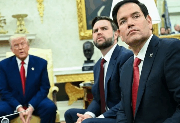 Trump deja abierta la puerta para un tercer periodo en la presidencia, pero perfila a Vance-Rubio para 2028