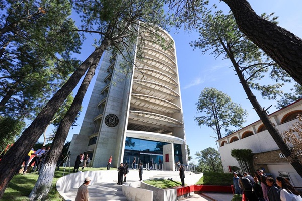 UATX Se inaugura Torre de Rectoría como parte de festejos por los 500 años de Tlaxcala
