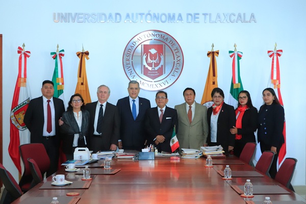 UATx Comunidad de Ciencias de la Salud celebra el Día de Médico