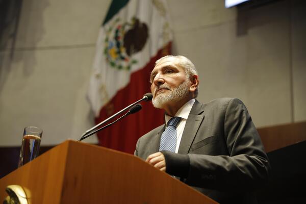El senador Adán Augusto habría retado a presentar las denuncias en su contra que comprobaran casos de corrupción en su administración