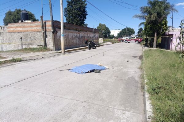 Hombre armado con machete es abatido por policía municipal de Coronango, Puebla