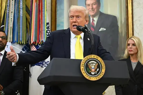 Donald Trump afirmó que autorizó a la CIA a operar dentro de Venezuela para frenar los flujos de inmigrantes indocumentados y narcotráfico