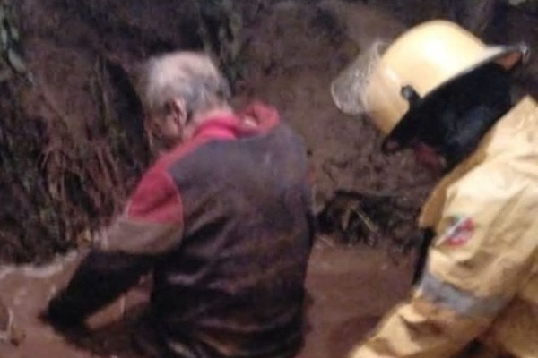 La situación en Huauchinango se tornó caótica durante la noche y madrugada debido a que cientos de viviendas registraron inundaciones