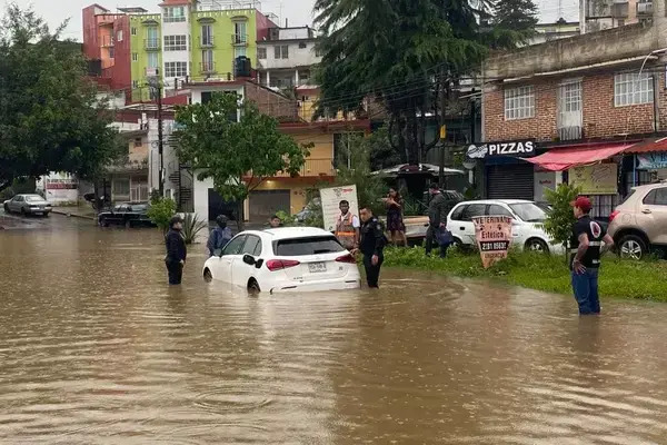 En octubre de 1999, la interacción de un sistema frontal con la Depresión Tropical No.11 generó catástrofes en Puebla, Hidalgo y Veracruz