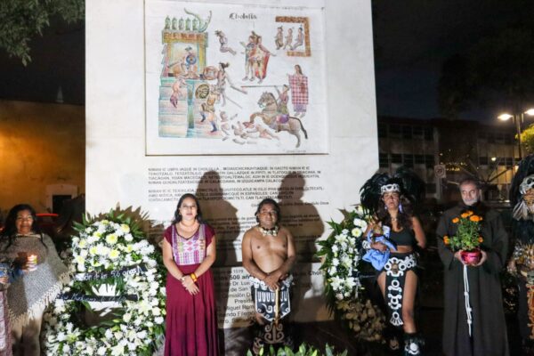 Conmemoran con danzas y ofrenda floral el 506 aniversario luctuoso de la Matanza de Cholula