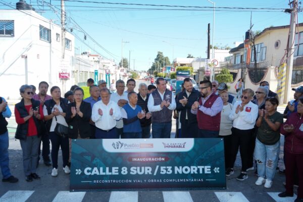 Ayuntamiento de Puebla entrega trabajos de mantenimiento vial de la calle 8 Sur – 53 Norte