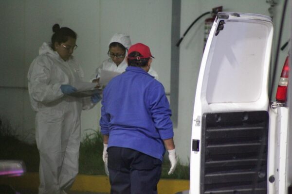 Adolescente de 17 años fue asesinado a puñaladas en local de micheladas, en Tzicatlacoyan