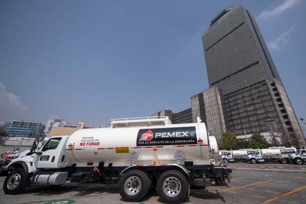 El gobierno federal, encabezado por la presidenta Sheinbaum, está implementando un sistema digital unificado de trazabilidad de combustibles