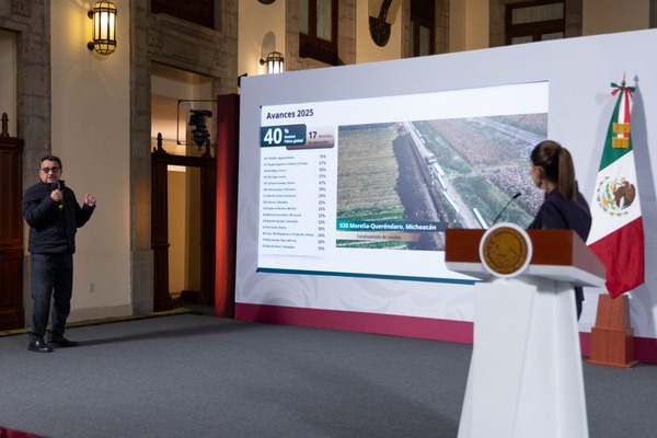 El director de Conagua recordó que el Programa de Tecnificación de Riego tiene el objetivo de intervenir 18 Distritos entre 2025 y 2023