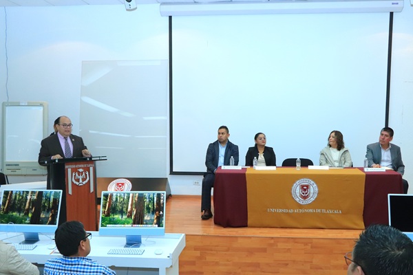 4 Actualiza la UATx a su personal administrativo en el uso de la IA como herramienta para mejorar sus procesos administrativos (1)