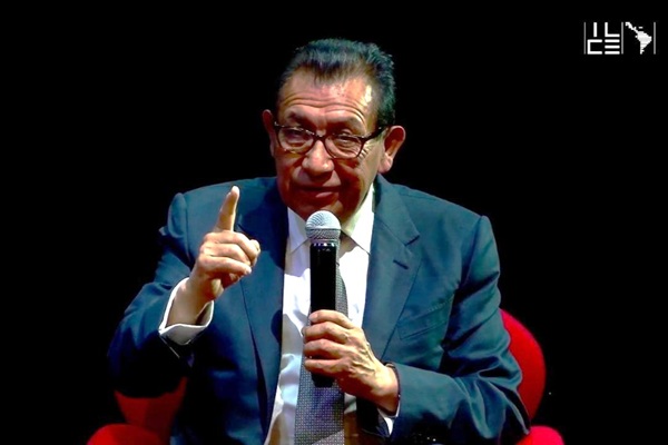 7 Presenta Rector de la UATx atributos del modelo universitario en Seminario de Filosofía de la Educación del ILCE (1)