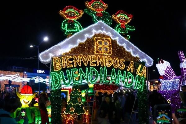 Abre la Villa Navideña 2025 en Huejotzingo; recorre Duendilandia, Candyland, Reino Encantado y Zona Claus