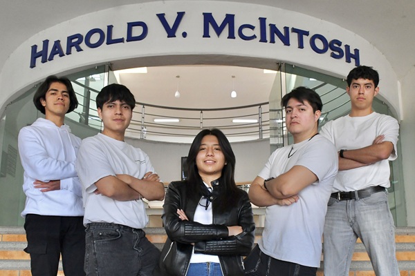 BUAP Estudiantes ganan fase estatal de DigiEduHack 2025