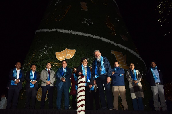 BUAP La magia navideña llega al Complejo Cultural Universitario