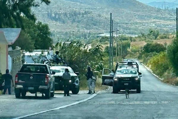 Causa pánico en Tecamachalco movilización de presunto grupo de autodefensa; Guardia Nacional monta retenes