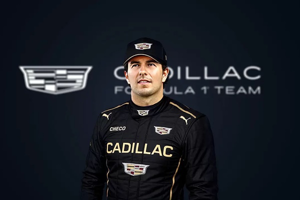 Checo Pérez debuta con Cadillac en test privado sobre un Ferrari en Imola
