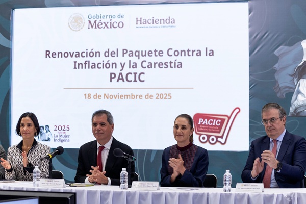 Claudia Sheinbaum y empresarios firman renovación del Pacic para mantener la canasta básica en 910 pesos