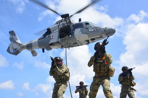Estos marinos, que entrarán en acción por el Plan Michoacán, cuentan con entrenamientos para francotiradores, explosivistas y médicos