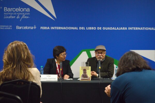 BUAP | Lilia Cedillo presenta su libro Otra vez a las andadas. Bichos y algo más, en la FIL Guadalajara
