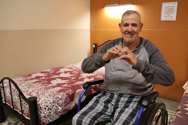 El Albergue “Vida Digna” esta ubicado en la 9 Oriente no. 14 de la colonia centro y abre sus puertas a partir de las 6pm, todos los días