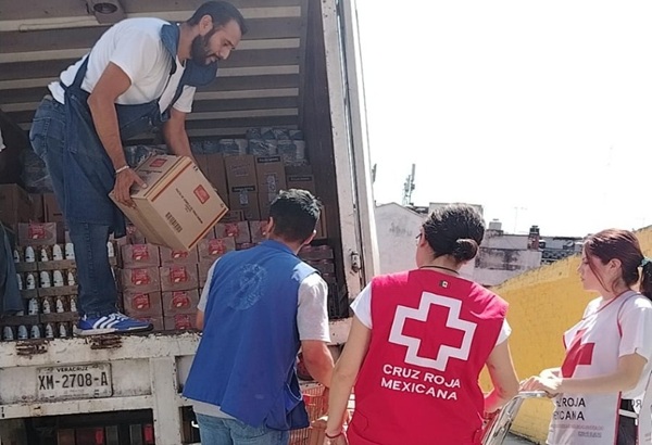 Fundación Granjas Carroll entrega despensas a Cruz Roja para damnificados de Puebla y Veracruz