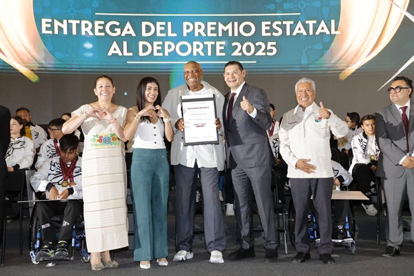 Gobierno de Puebla entrega 20 mdp en premios a 1,280 atletas durante el Premio Estatal del Deporte