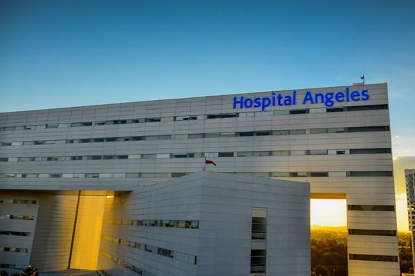 Hospital Ángeles investiga al ginecólogo Juan de Dios Quiroz Ávalos por diversas denuncias digitales por negligencia