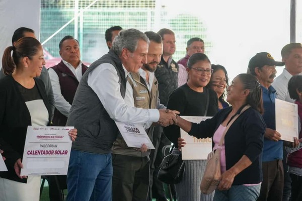 Pepe Chedraui concluyó con la entrega simbólica de equipamientos sustentables que mejoran el acceso y almacenamiento de agua, y energía