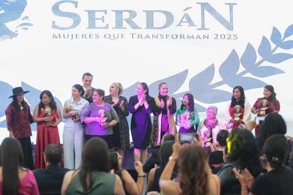 Durante la entrega de los premios Carmen Serdán también se dieron testimonios inspiradores de mujeres transformadoras