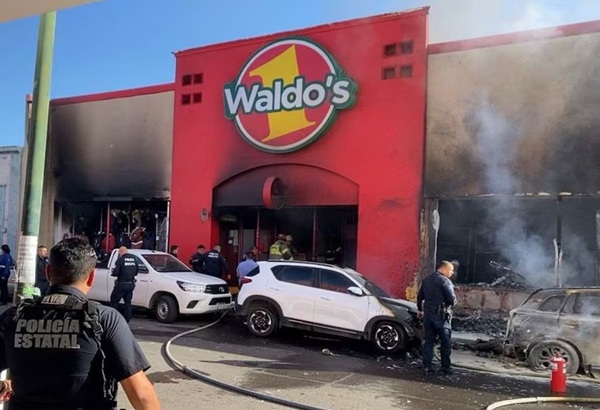 Incendio en tienda de Hermosillo, Sonora, deja al menos 23 muertos