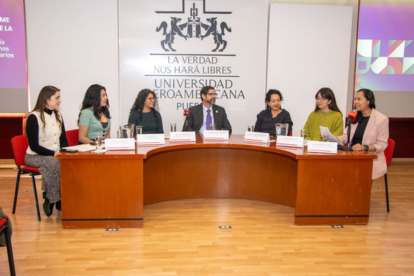 La IBERO presentó el tercer informe de labores de la Defensoría de Derechos Universitarios y reafirmaron su compromiso con espacios segurosLa IBERO presentó el tercer informe de labores de la Defensoría de Derechos Universitarios y reafirmaron su compromiso con espacios seguros