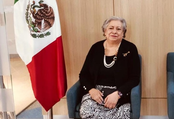 Luz del Carmen Zenteno, presidenta de Manu Vive A.C. es reconocida con el Premio “Carmen Serdán 2025”