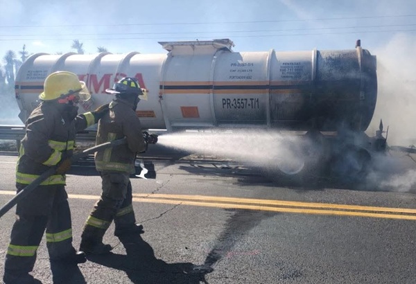 Pipa doble semirremolque explota en la autopista Cuacnopalan-Oaxaca