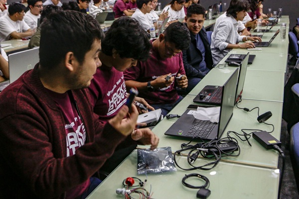 Promueve Ayuntamiento de Puebla soluciones tecnológicas con Hackatón 2025