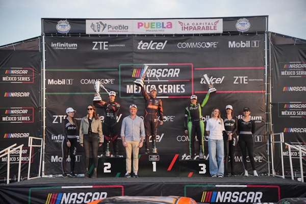 Puebla recibió la gran final de la NASCAR México Series