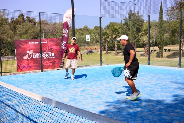 Se realiza Primer Torneo Municipal de Pádel 2025 en Puebla; participan 34 jugadores