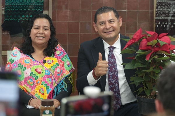 Temporada de Nochebuena generará derrama económica superior a 100 mdp en Puebla